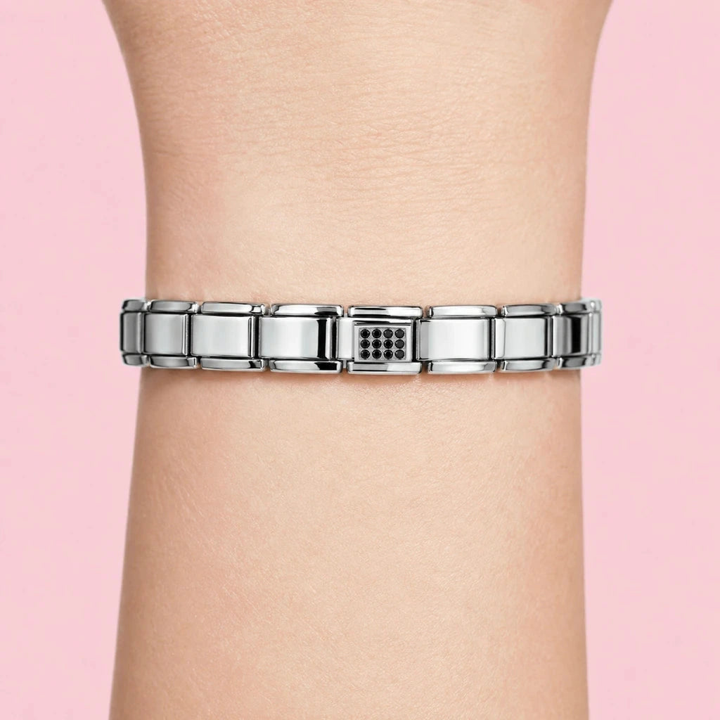 Black Pavé