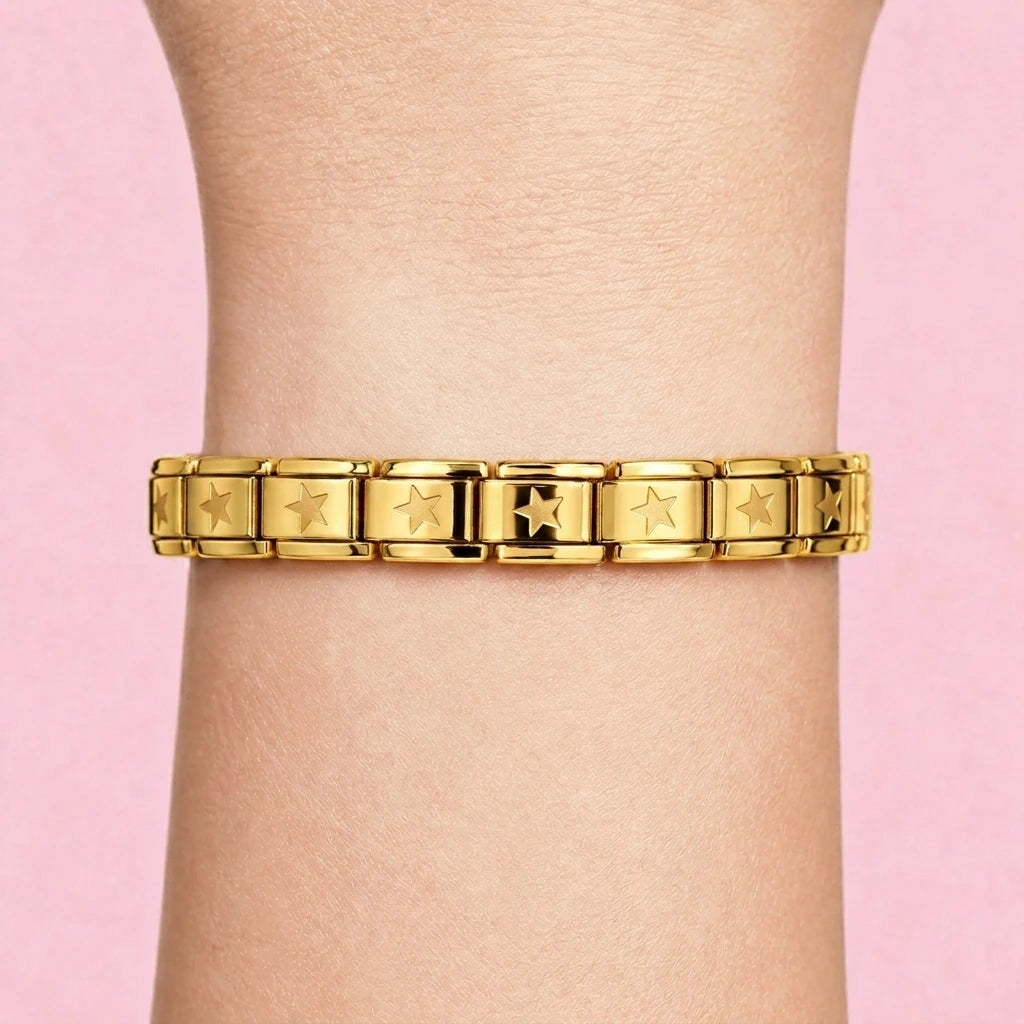 Star Bracelet [G] on wrist